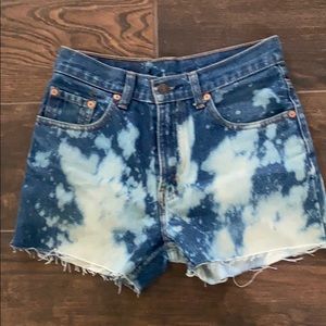Levi Shorts Size 26